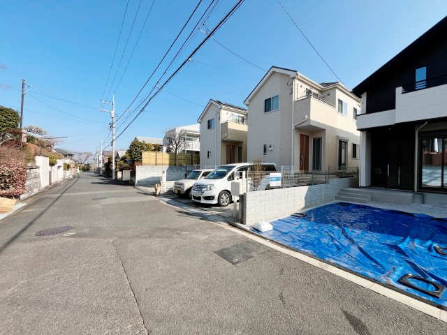 祝　成約済み　八王子市　丸山町　新築戸建て　１期の前面道路含む現地写真|～仲介手数料無料☆八王子ひなた不動産～八王子市丸山町　新築戸建て
