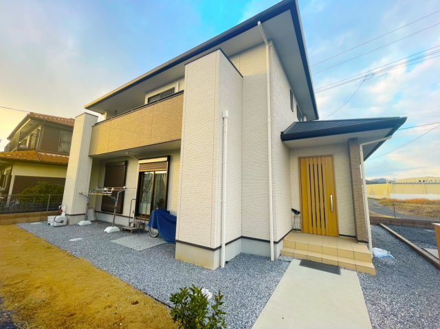 築浅！佐野市犬伏中町　中古住宅