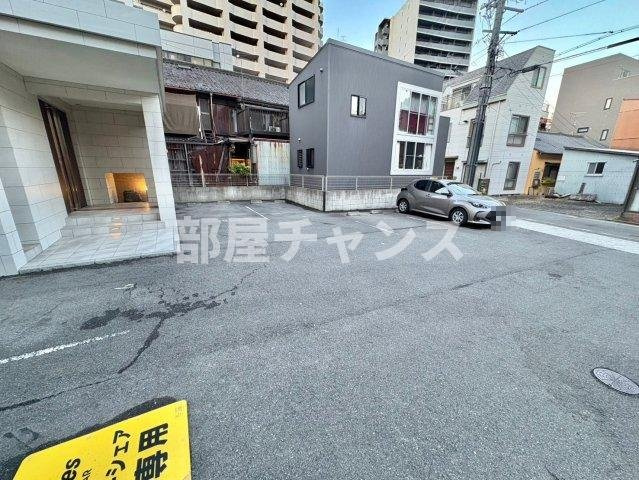 アスピラシオン名駅の駐車場