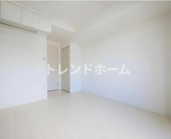 セレニテ本町グランデの居間・リビング|選べる家電プランあり！！