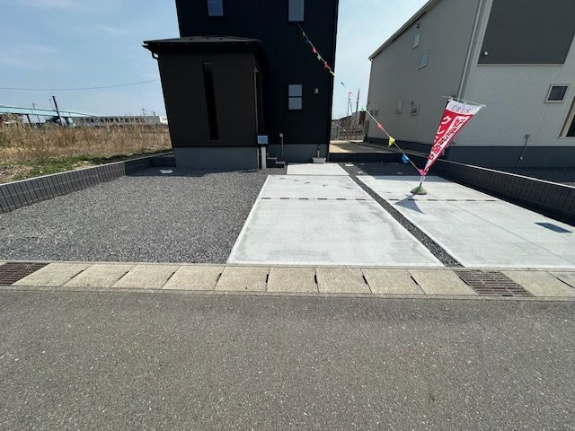 【新築戸建】　いわき市錦町蒲田第1の駐車場|1号棟の写真です。カースペースです。
