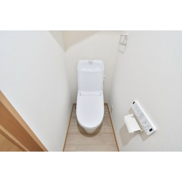 エスカレントみやき【10.000円キャッシュバック対象物件】のトイレ