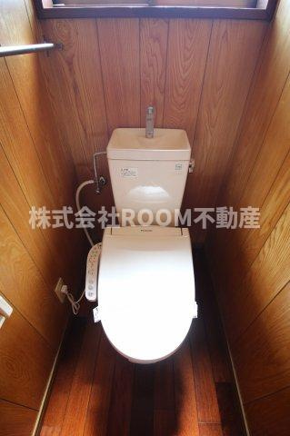ひかり住宅の洗面所|ゆったりとスペースのある洗面所
