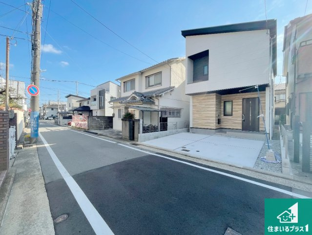 神戸市垂水区馬場通　新築一戸建ての前面道路含む現地写真|車通りの少ない前面道路！お子様がいらっしゃるご家族でも安心！