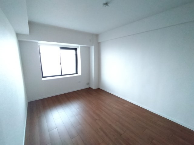 シーアイマンション京命の洋室|使い勝手のいい洋室です