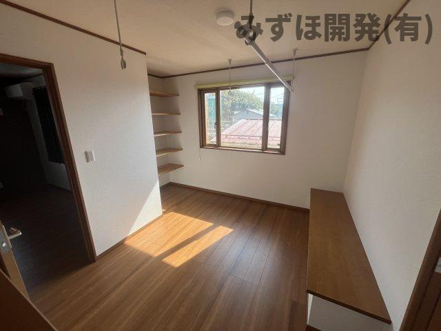 山形市飯田4丁目の洋室|3/27撮影
２F　洋室８帖
コンパクトで使いやすい洋室です♪