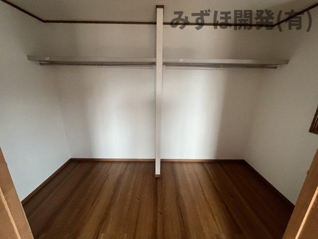 山形市飯田4丁目の収納|3/27撮影
２F洋室８帖　クローゼット
専用の収納スペースです♪