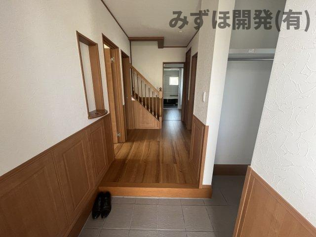 山形市飯田4丁目の玄関|3/27撮影
収納もある玄関です！