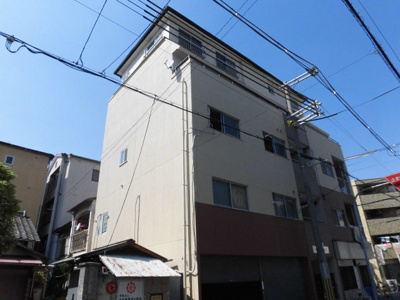 【外観】 | カンフォート淡路 | 角地なので日光がよく当たります