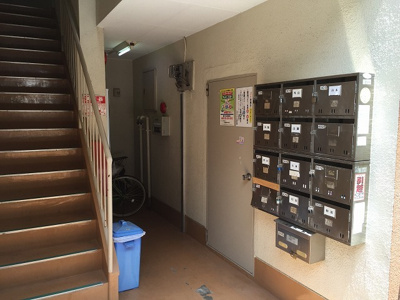 【エントランス】 | カンフォート淡路 | エントランスはきれいにされてます