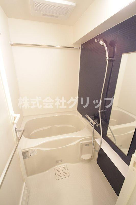 メインステージ横濱伊勢佐木Ⅲの浴室
