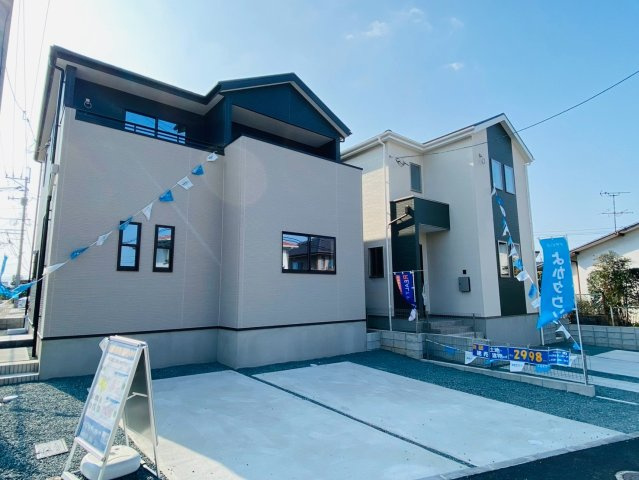 よかタウン／東区佐土原１丁目１期／２号棟の外観|駐車スペース３台駐車可能