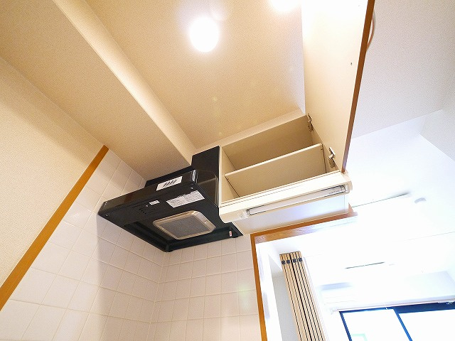 アンソレイエ　（前裁町）のキッチン|上部