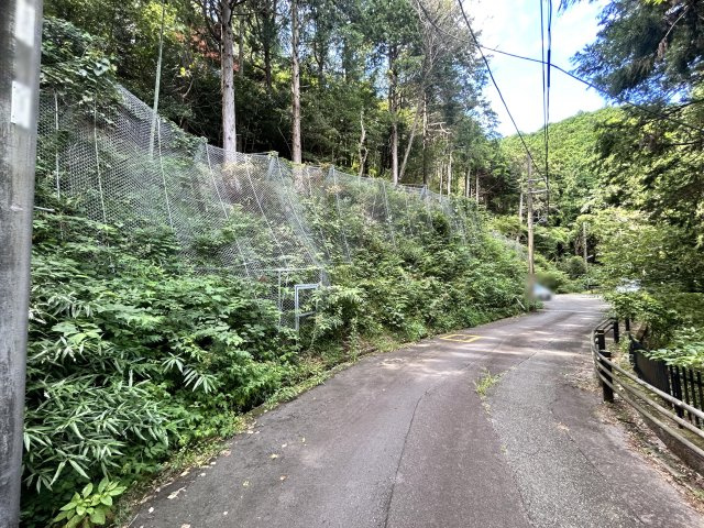 エンゼルフォレスト熱海自然郷⑮の前面道路含む現地写真