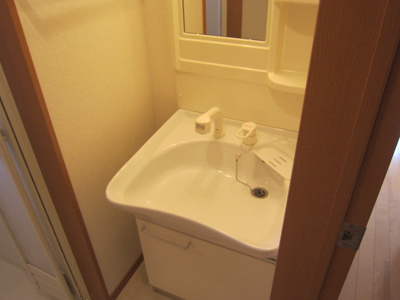 【洗面所】 | コンフォートベネフィスマリナ通り