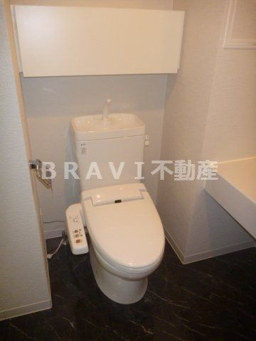CITY SPIRE堺筋本町　BRAVI不動産のトイレ|【リトルリバー本町橋】トイレです
