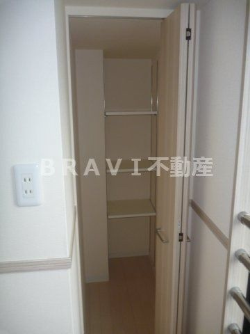 CITY SPIRE堺筋本町　BRAVI不動産の収納|【リトルリバー本町橋】小物を収納するのに便利です