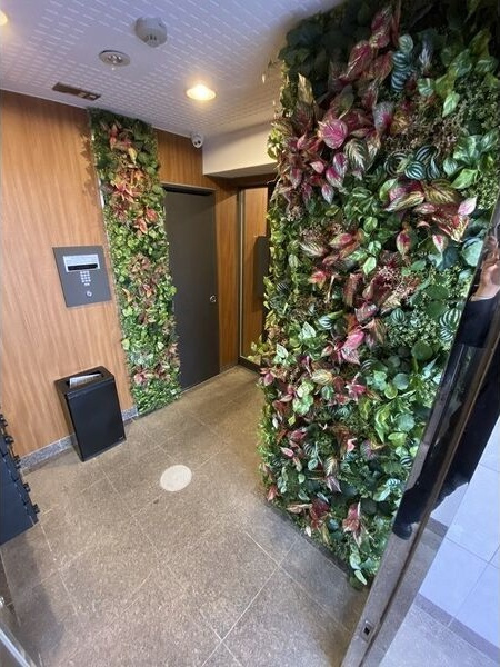 CITY SPIRE堺筋本町　BRAVI不動産のエントランス