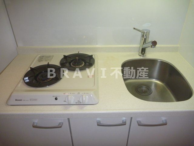 CITY SPIRE堺筋本町　BRAVI不動産のキッチン|【リトルリバー本町橋】お料理しやすいキッチンです