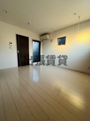 仲介手数料0円！！Cherim中村日赤の居間・リビング