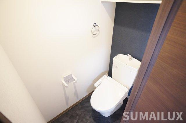 熊本市中央区練兵町の賃貸マンションのトイレ