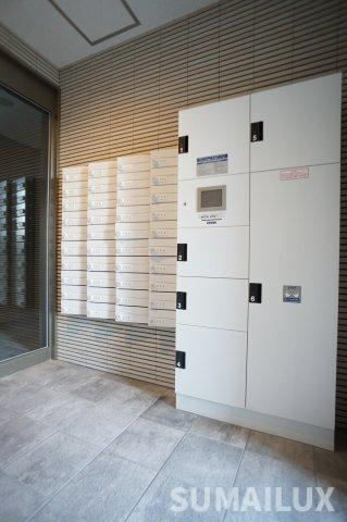 熊本市中央区練兵町の賃貸マンションのエントランス