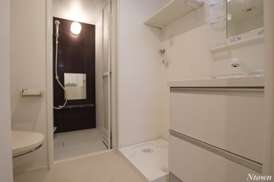 【洗面所】 | ハーモニーテラス志賀町Ⅲ | 脱衣スペースもあります