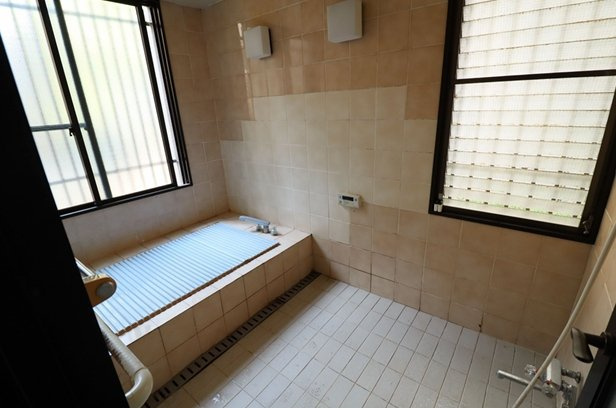 浄水町店舗事務所の浴室