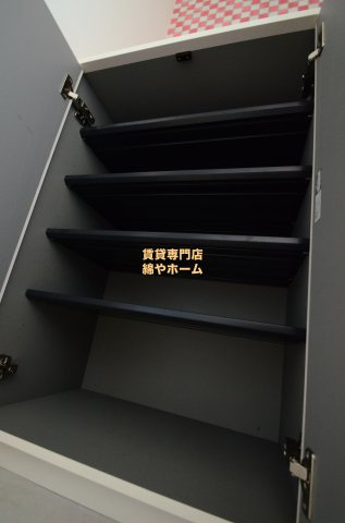 グランエクラ花園町の設備|シューズボックスです