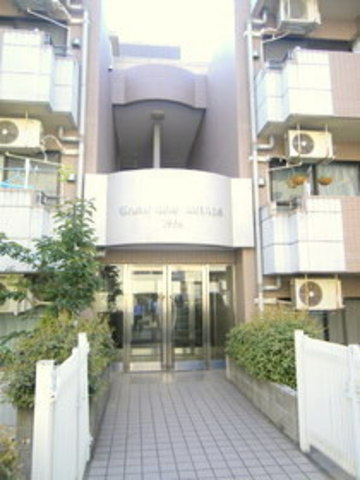 グランテーブル宮田のエントランス|住まう人々の安全性に配慮した防犯設備も充実