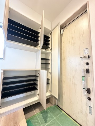 【玄関】 | 新築一戸建て「南足柄市狩野」