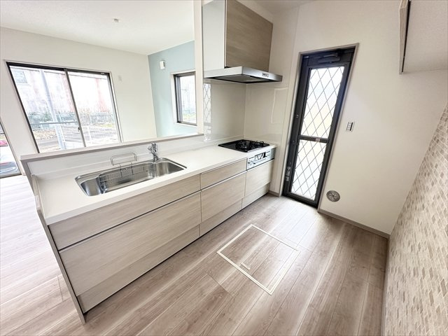 【キッチン】 | 新築一戸建て「南足柄市狩野」 | 数人で作業のできる広さです