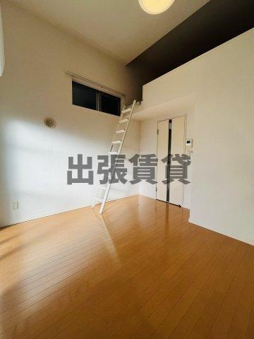 仲介手数料0円！！stage本陣の居間・リビング