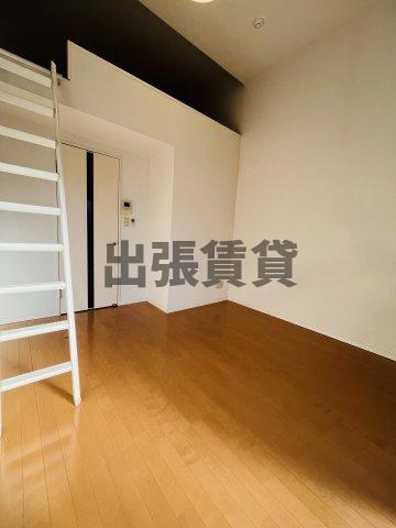 仲介手数料0円！！stage本陣の居間・リビング