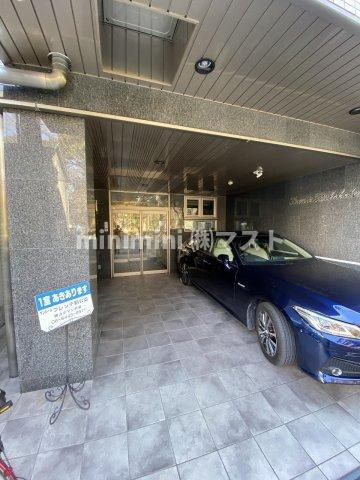 フレンテ靭公園の駐車場