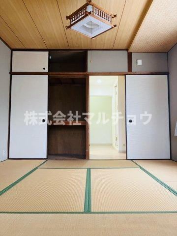 バイキング3号館の洋室|明るい洋室です