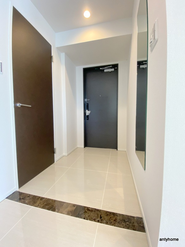 ベネチア天満橋　仲介手数料無料の玄関