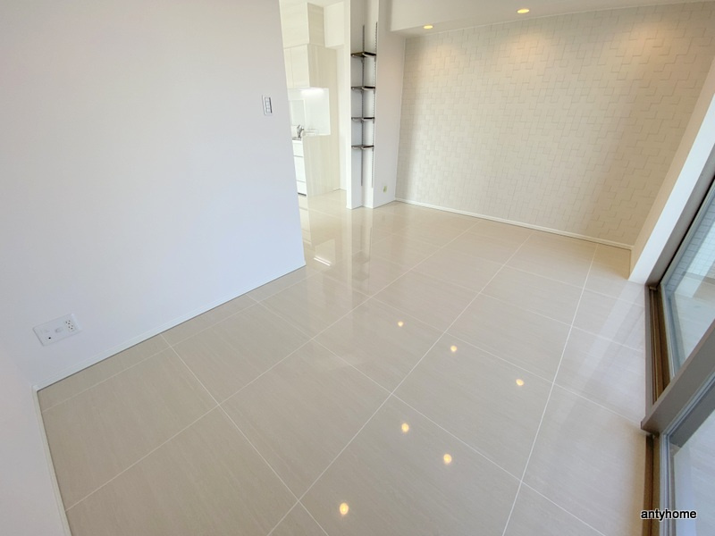 ベネチア天満橋　仲介手数料無料の居間・リビング