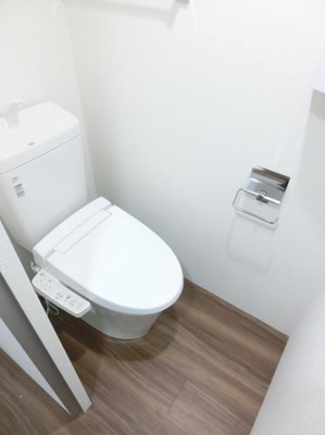 【トイレ】 | ALLEY V | 落ち着いた色調のトイレです