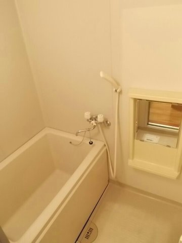 レジデンス久安の浴室