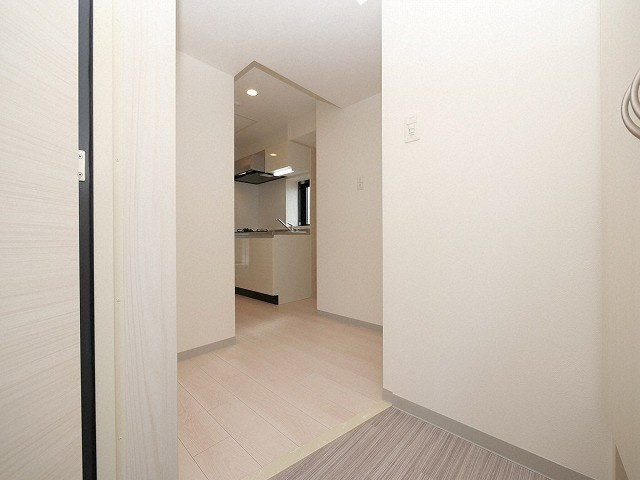 ALZA西本町の玄関