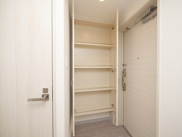 ALZA西本町の収納