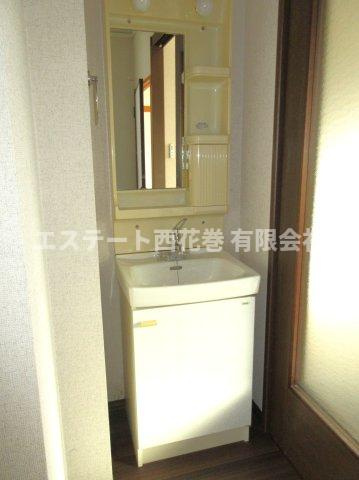 シティハイムサンポートⅠ　Ⅱの洗面所|洗面所はありませんがキッチンに洗面台があります