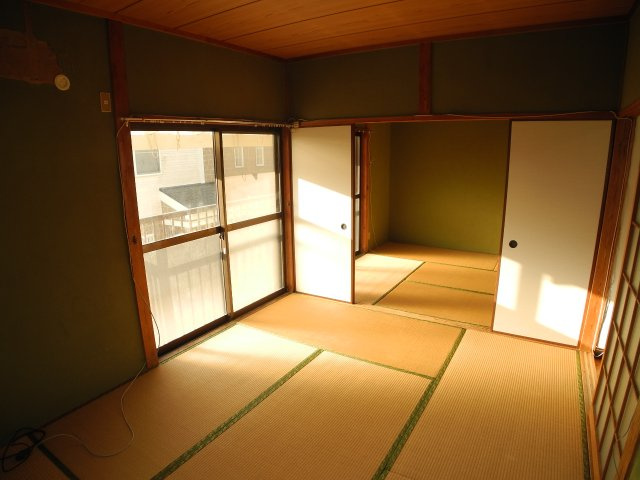 岩永アパートの和室
