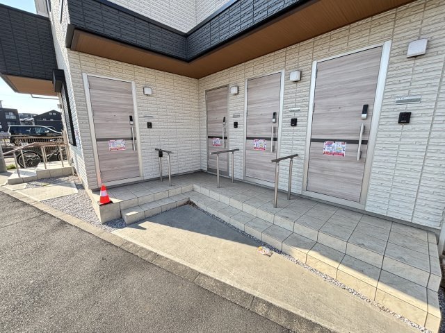 ルピナス・Kのエントランス