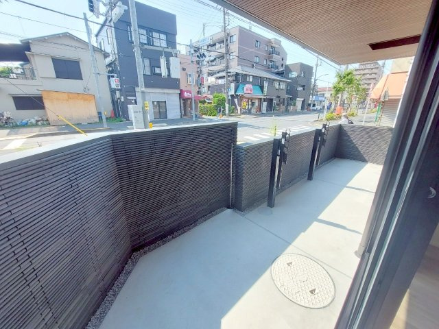 ＰＲＯＴＥＧＯ　ＴＯＫＹＯ　ＥＡＳＴのバルコニー|★バルコニー★