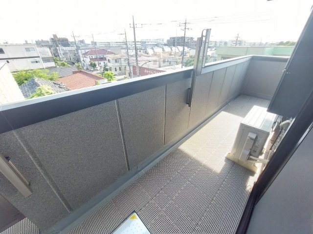 ＰＲＯＴＥＧＯ　ＴＯＫＹＯ　ＥＡＳＴのバルコニー|★バルコニー★