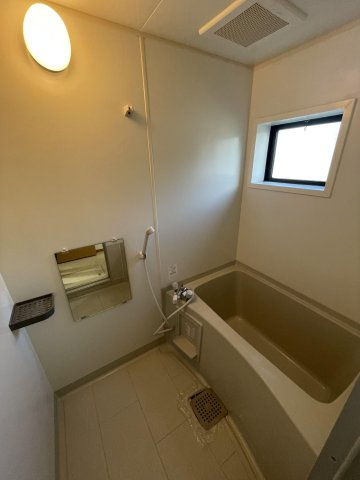 ファミールコートの浴室|きれいなお風呂です♪