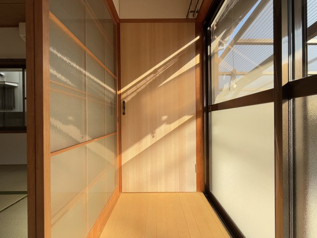 貸家(葛島3-8-17)の内装