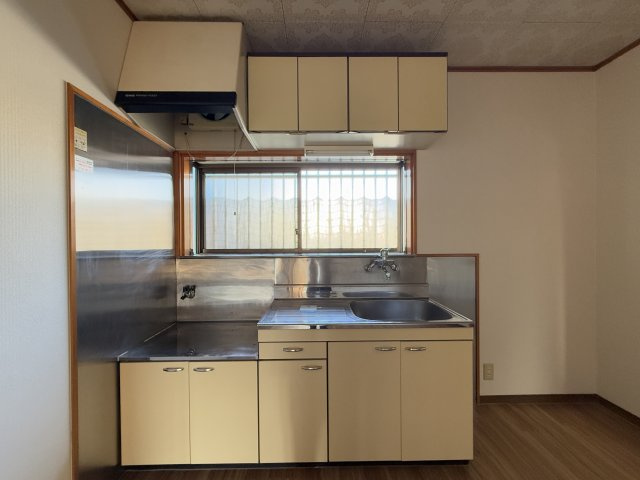 貸家(葛島3-8-17)のキッチン